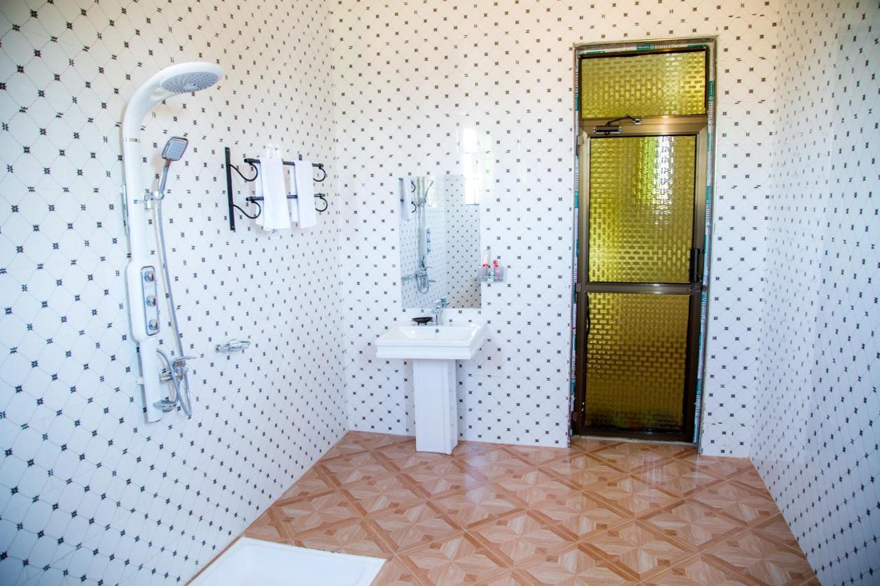 Asmorein Hotel Babati Exteriör bild